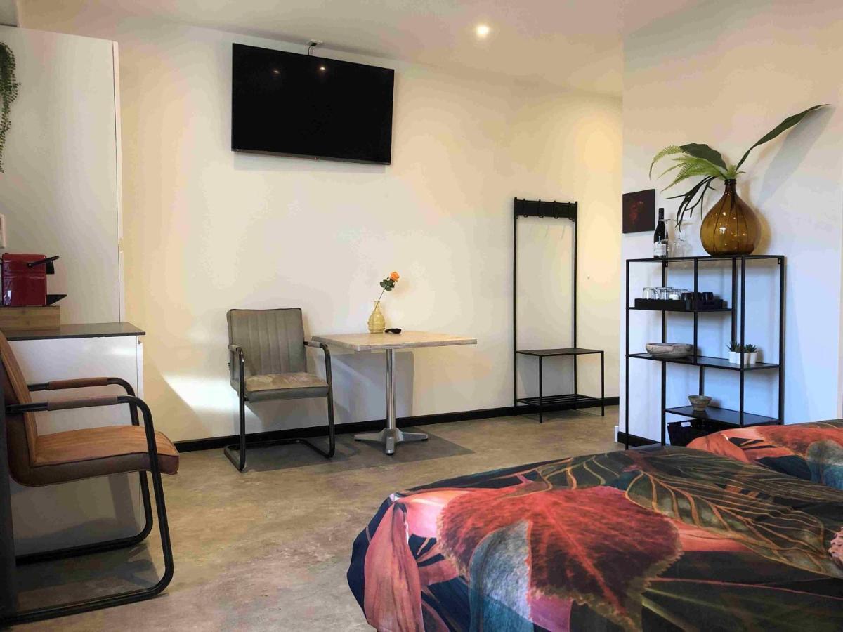 Bazien Luxe Kamer Bij Strand En Kreek Natuur En Veel Faciliteiten Westkapelle Ngoại thất bức ảnh